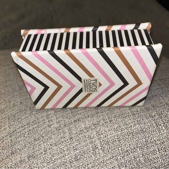 Boutique Stripped Jewelry Box - New w/ Tags - Picture 14 of 14